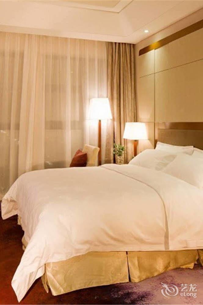 Bavaria City Hotel Beihai Extérieur photo